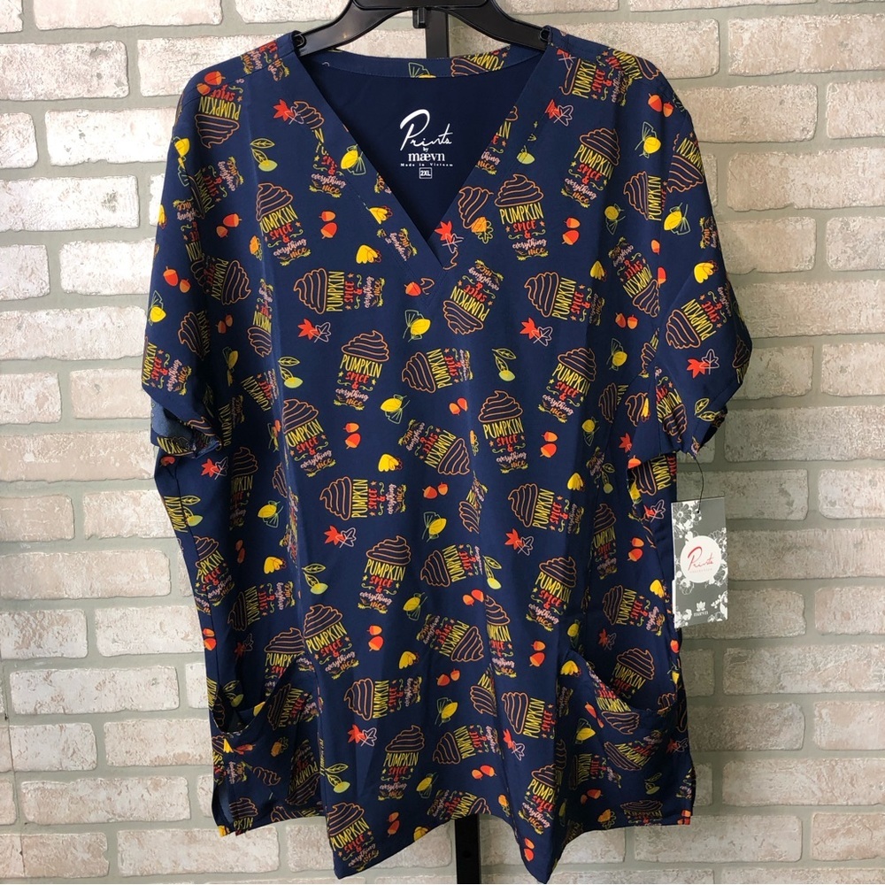 NWT Maevn Pumpkin Spice printed V-neck Short Sleeve Scrub Top